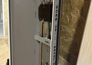 Замена замков на входной двери